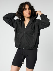 Girlfriend Collective Allie Hooded Windbreaker - Black