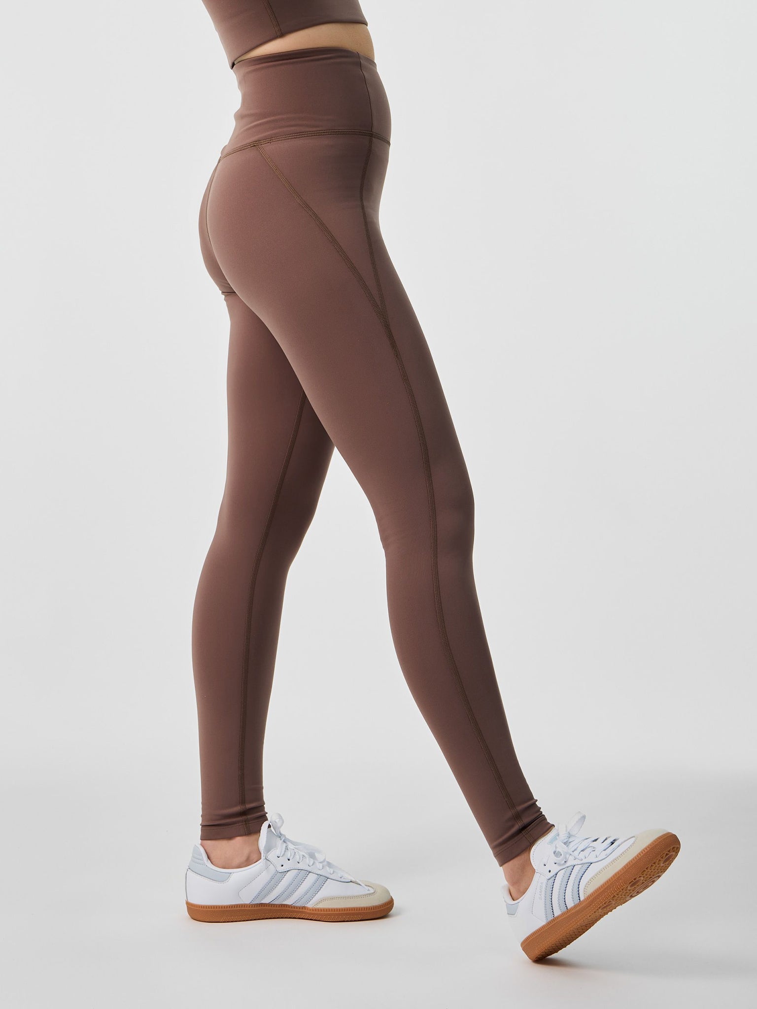 Girlfriend Collective Compressive High-Rise 7/8 Legging - Porcini