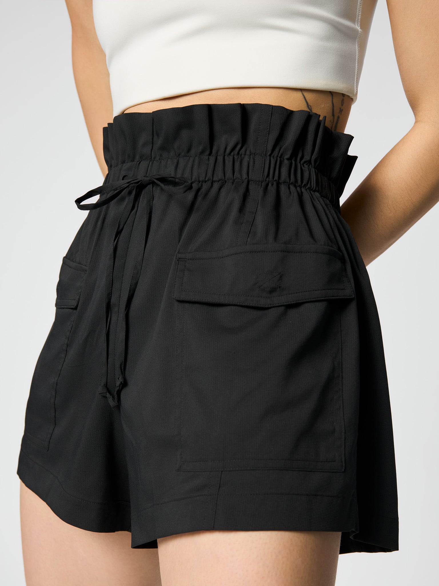 Girlfriend Collective Cora Pocket Shorts - Black