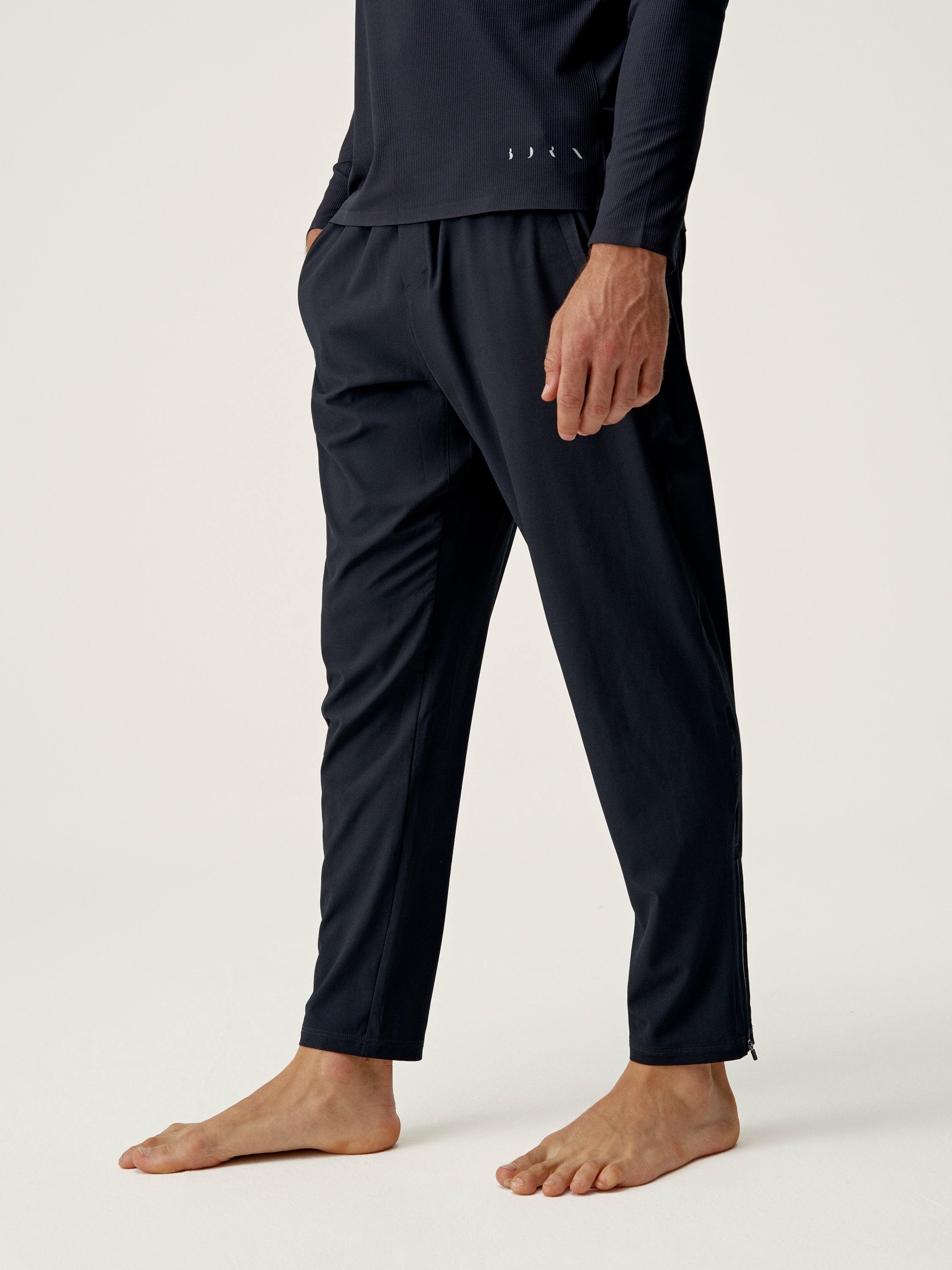 Born Okavango Jogger - Black