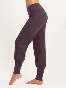 Urban Goddess Devi Yoga Pants - Berry