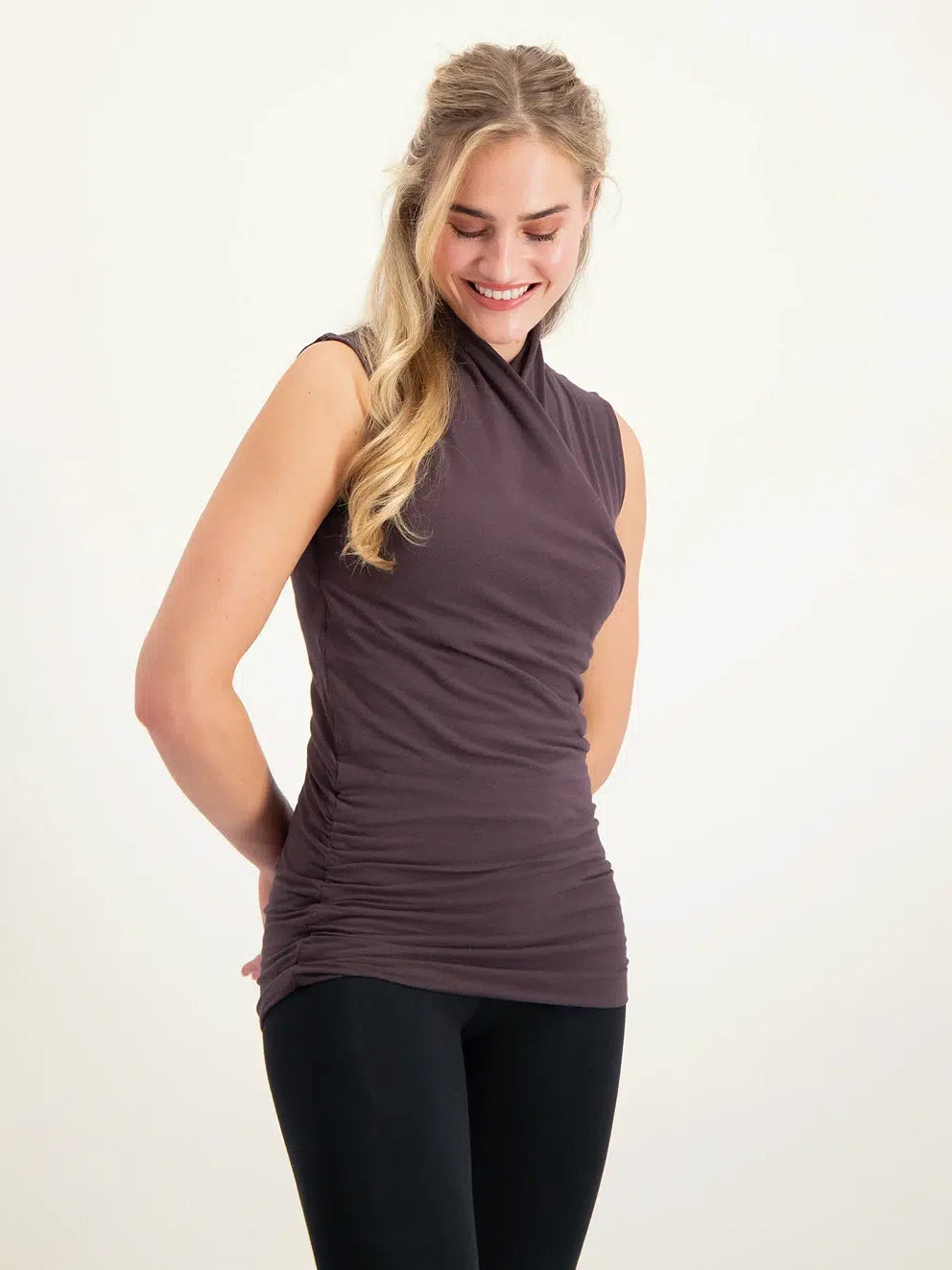 Urban Goddess Good Karma Yoga Top - Berry