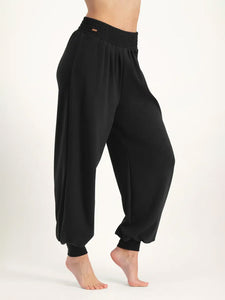 Urban Goddess Jaya Harem Yoga Pants - Onyx Black