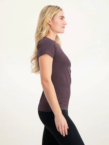 Urban Goddess Namaste Core Yoga Tee - Berry