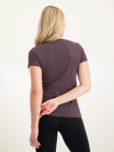 Urban Goddess Namaste Core Yoga Tee - Berry