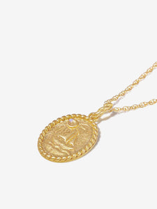 Wanderlust Life Gold Chain Pendant Necklace - Moonstone Navicella